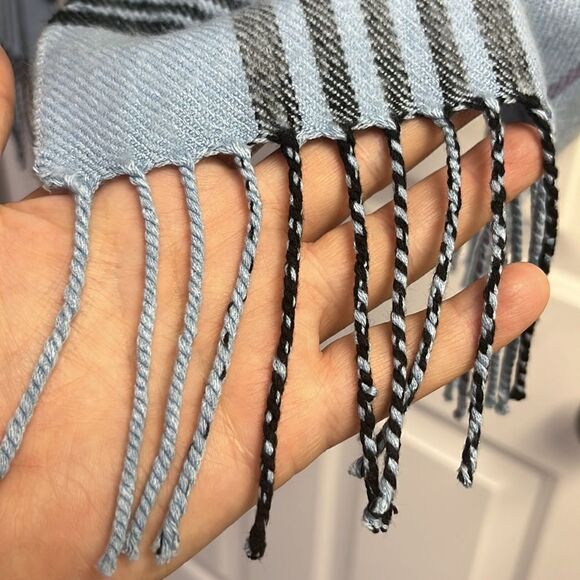 100% Cashmere Unisex Blue Plaid Tassel Winter Scarf 72” by 12.5” - Picture 5 of 12